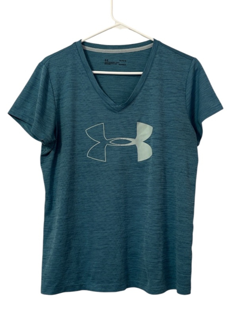 Under Armour Tech Twist Graphic V Neck Athletic Tee